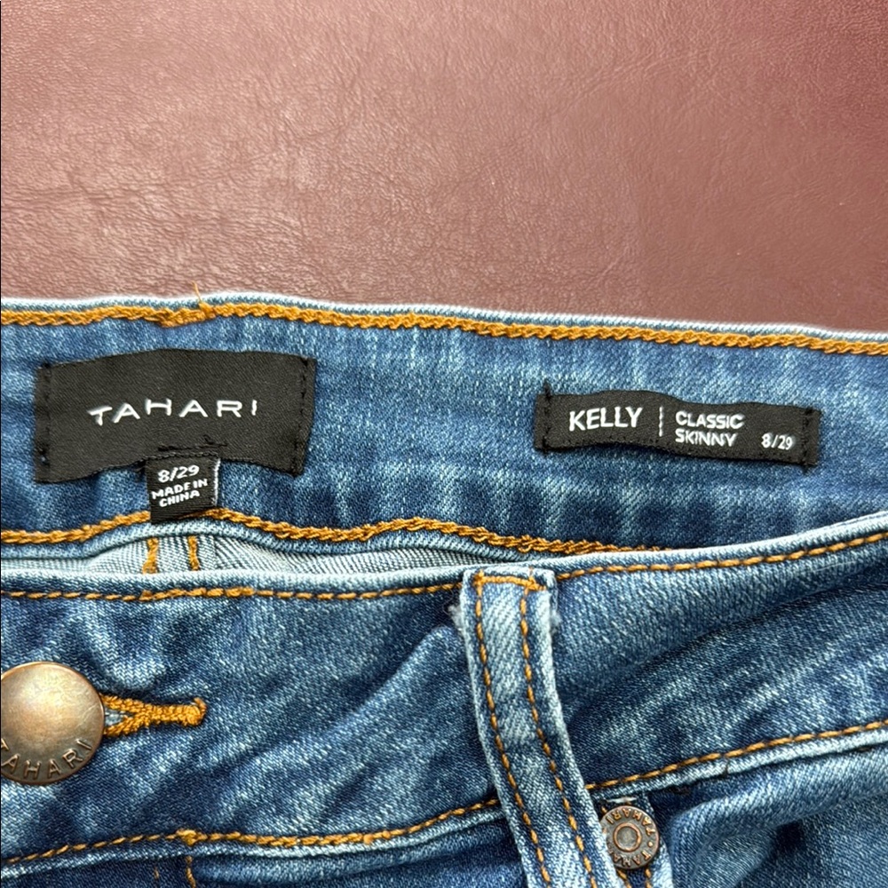 Blue Jeans - Picture 2 of 3